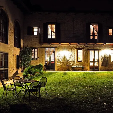Casa Branzele Bed & Breakfast 3*