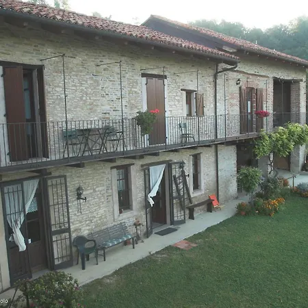Bed and breakfast Casa Branzele Trezzo Tinella