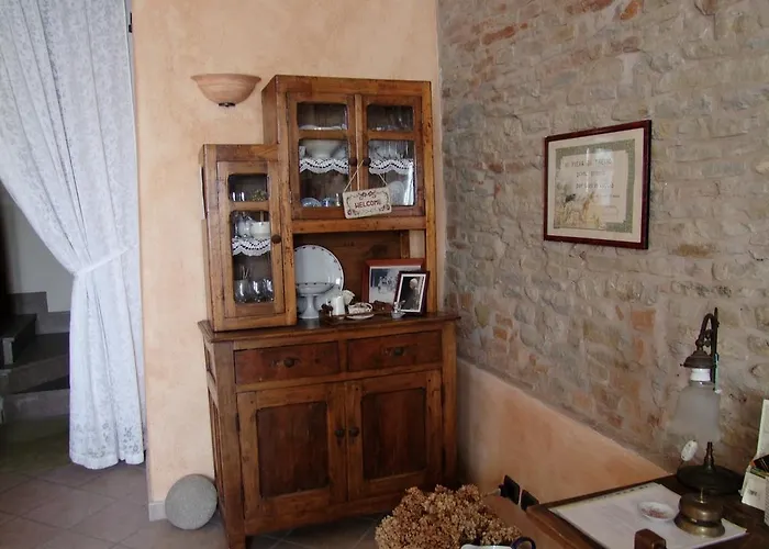 Casa Branzele Frühstückspension Trezzo Tinella